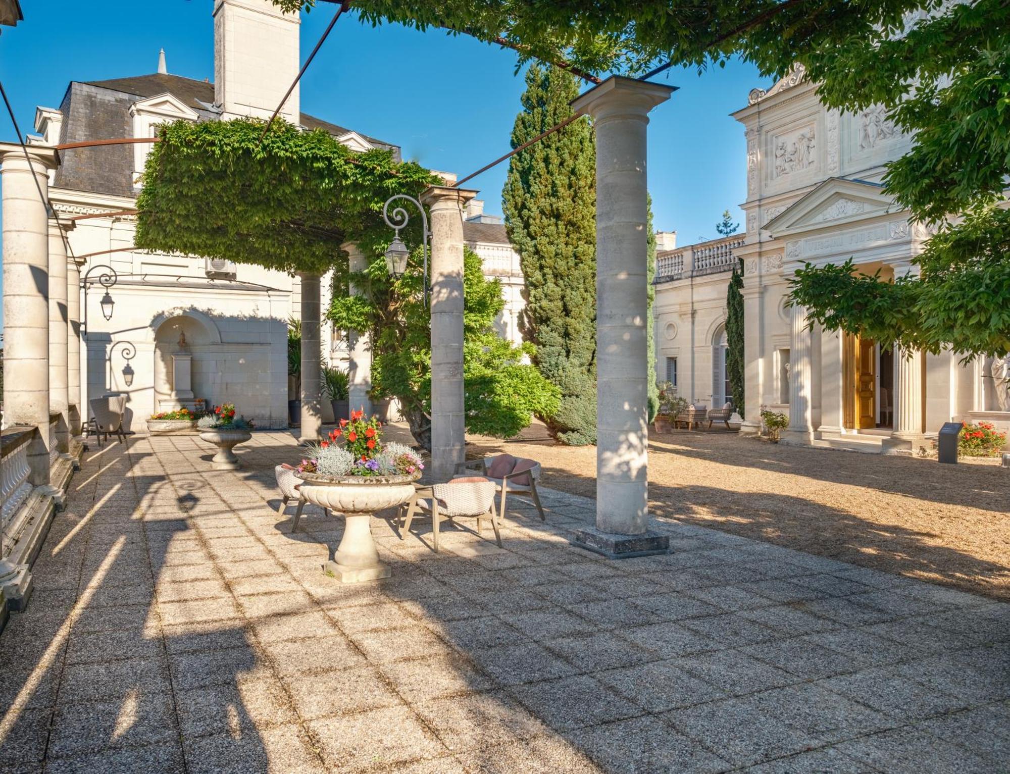 Chateau De Rochecotte Saint-Patrice Luaran gambar